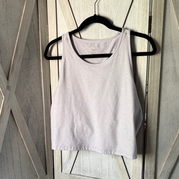 Light purple athletic crop Tank Top - Picture 1 of 7